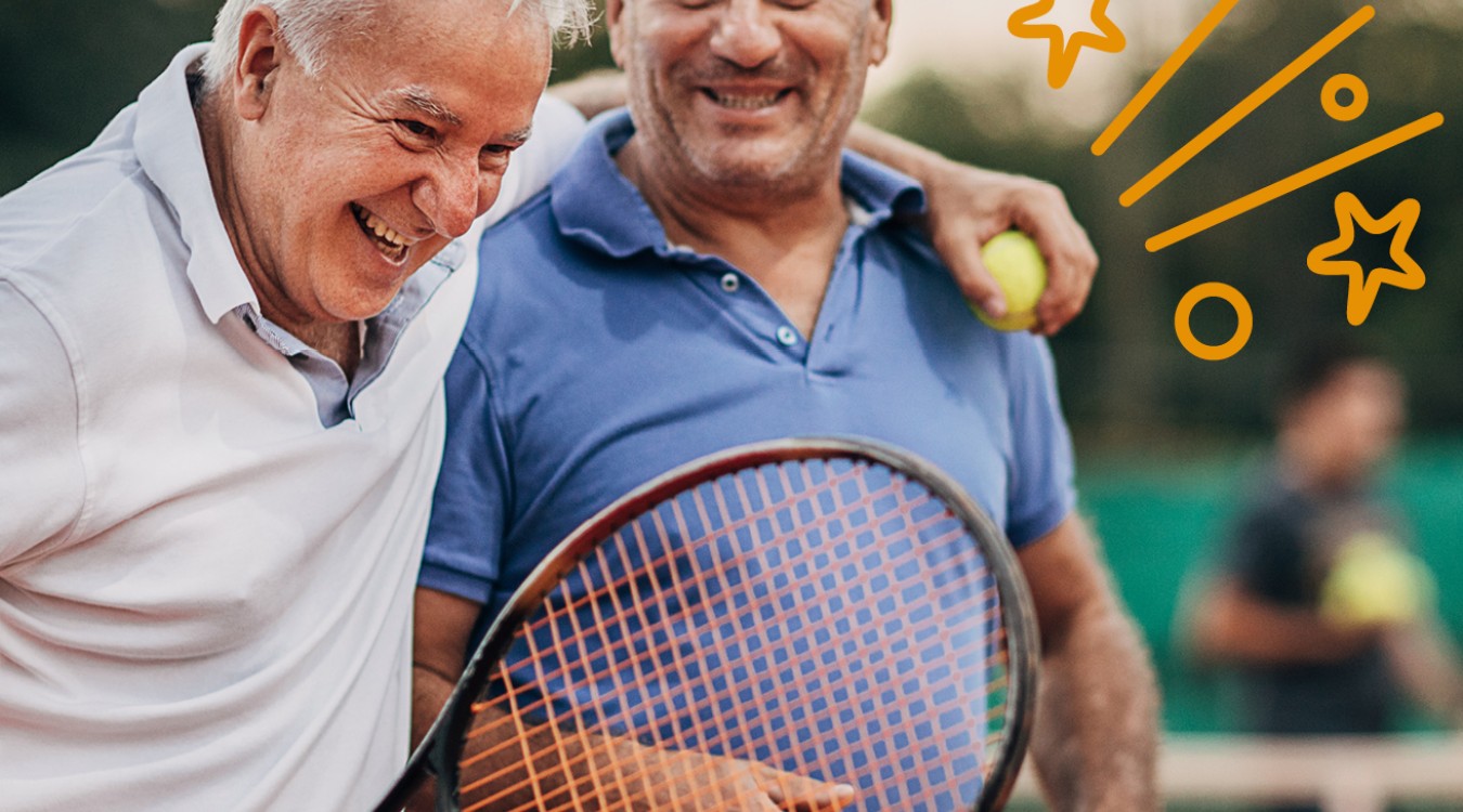 Zwei Männer auf dem Tennisplatz